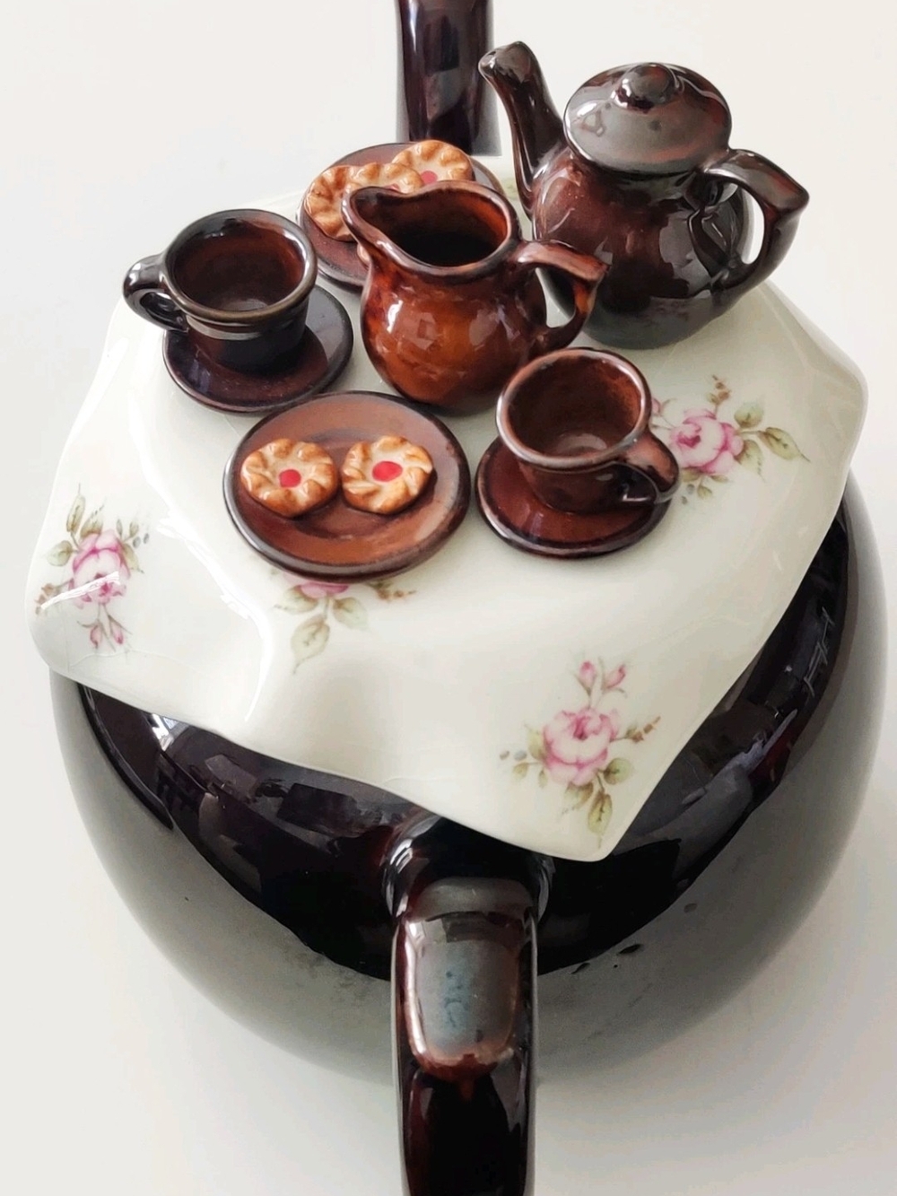 Paul Cardew "Brown Betty Tea Table" ceramic teapot - Picture 8 of 16